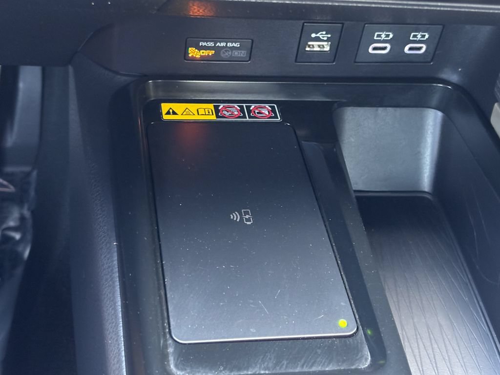 Used 2025 Toyota Camry SE FWD image 22