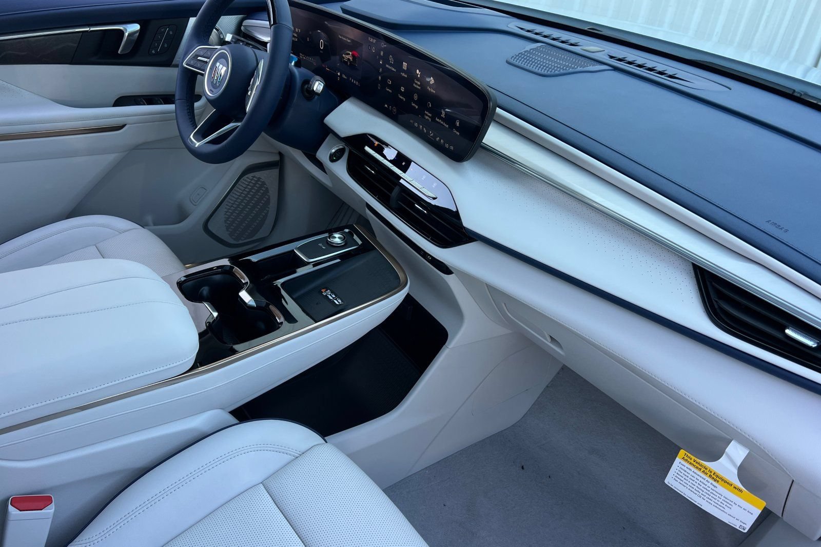 New 2026 Buick Enclave Avenir w/ Super Cruise Package FWD image 15
