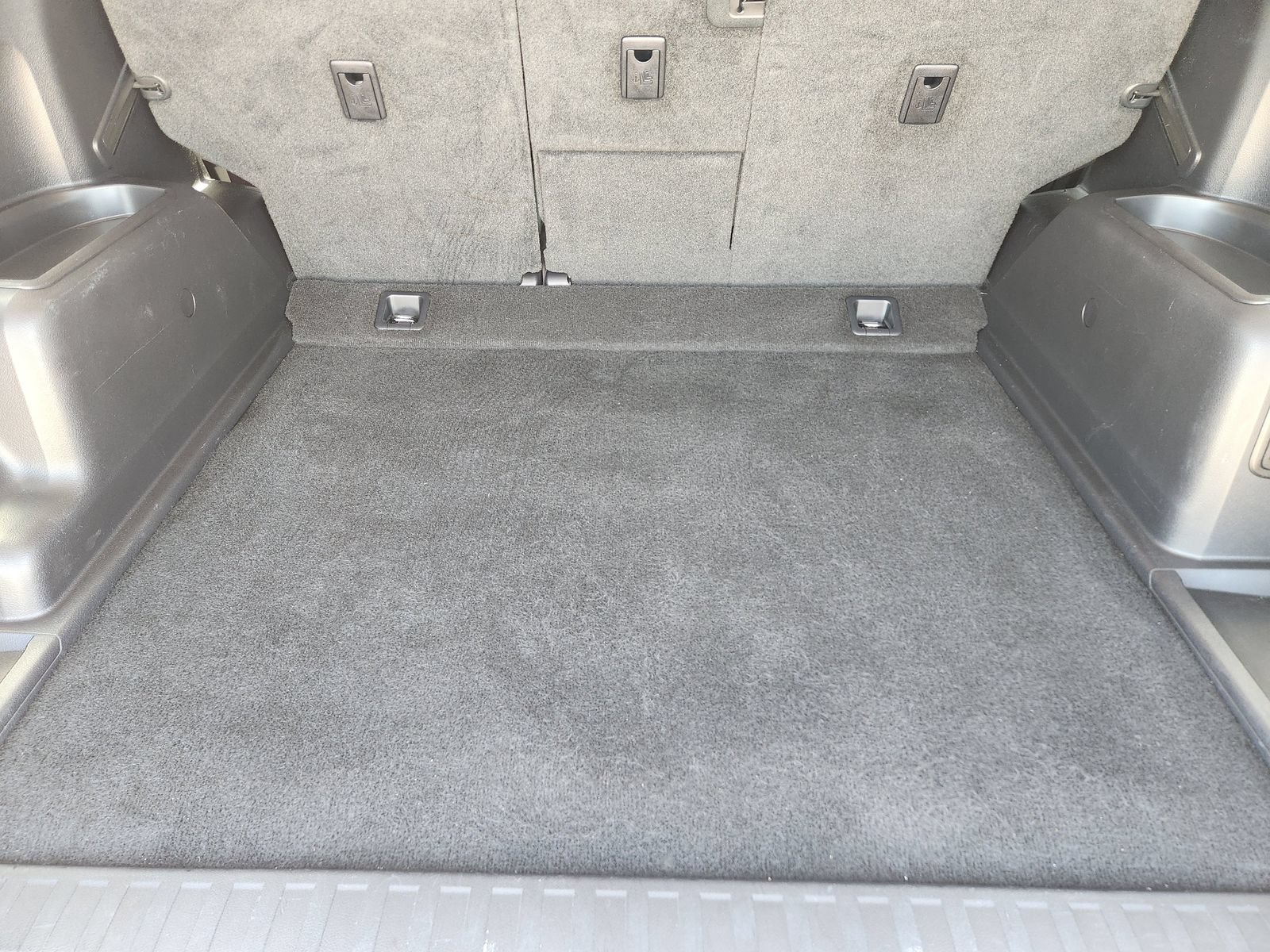 Used 2022 Toyota 4Runner SR5 Premium w/ Moonroof Package RWD image 37