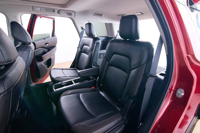 Used 2024 Nissan Pathfinder SL w/ SL Premium Package image 19