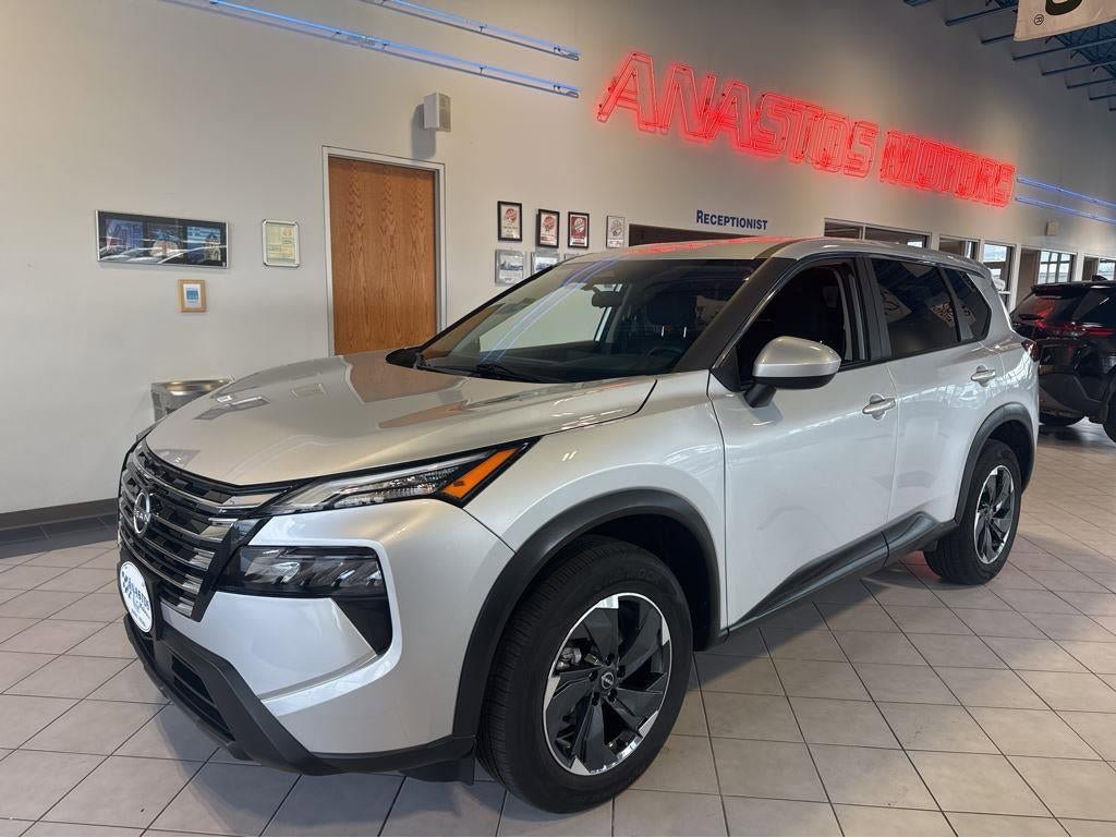 Used 2024 Nissan Rogue SV image 7