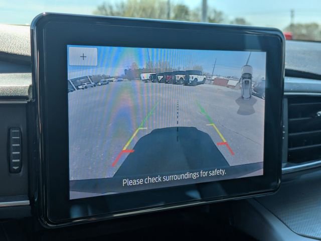 Used 2022 Ford Explorer XLT w/ Equipment Group 202A image 23