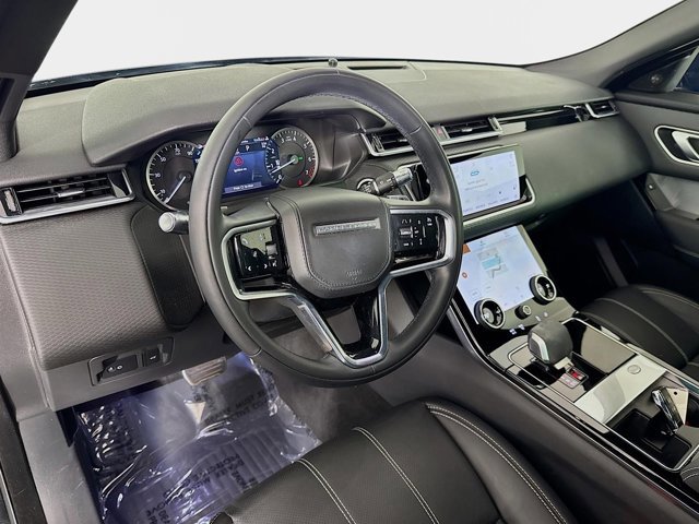 Certified 2023 Land Rover Range Rover Velar R-Dynamic S image 9