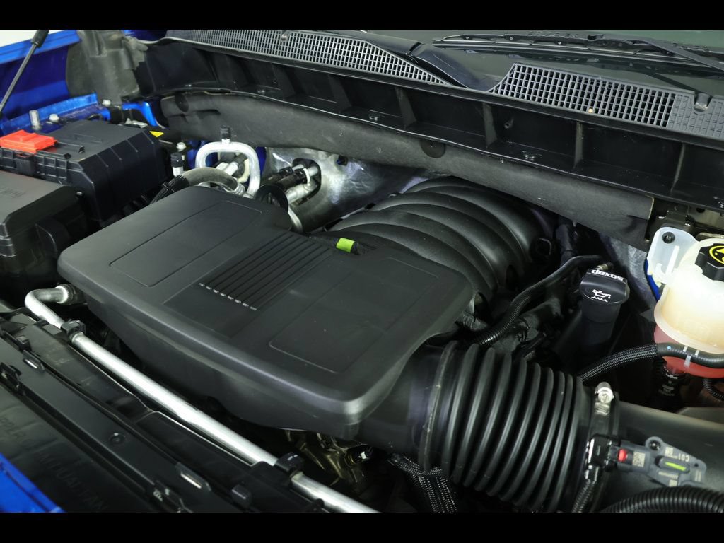 Used 2023 Chevrolet Silverado 1500 LT AWD/4WD image 23