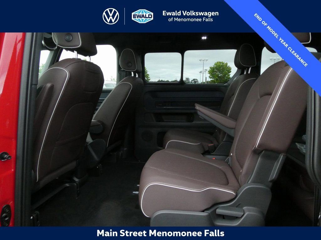 New 2025 Volkswagen ID. Buzz Pro S Plus AWD/4WD image 36