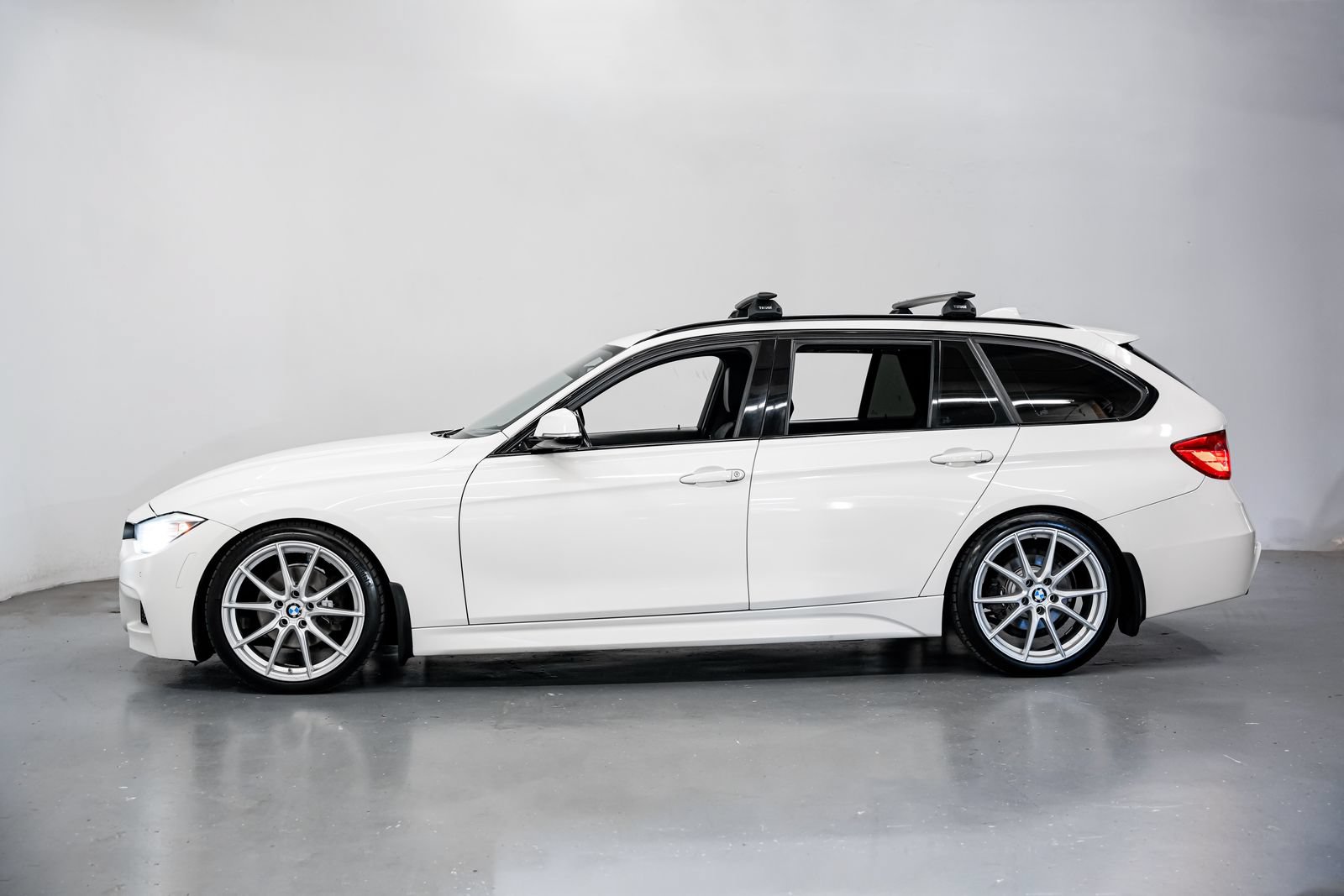 Used 2015 BMW 328d xDrive Wagon AWD/4WD image 7