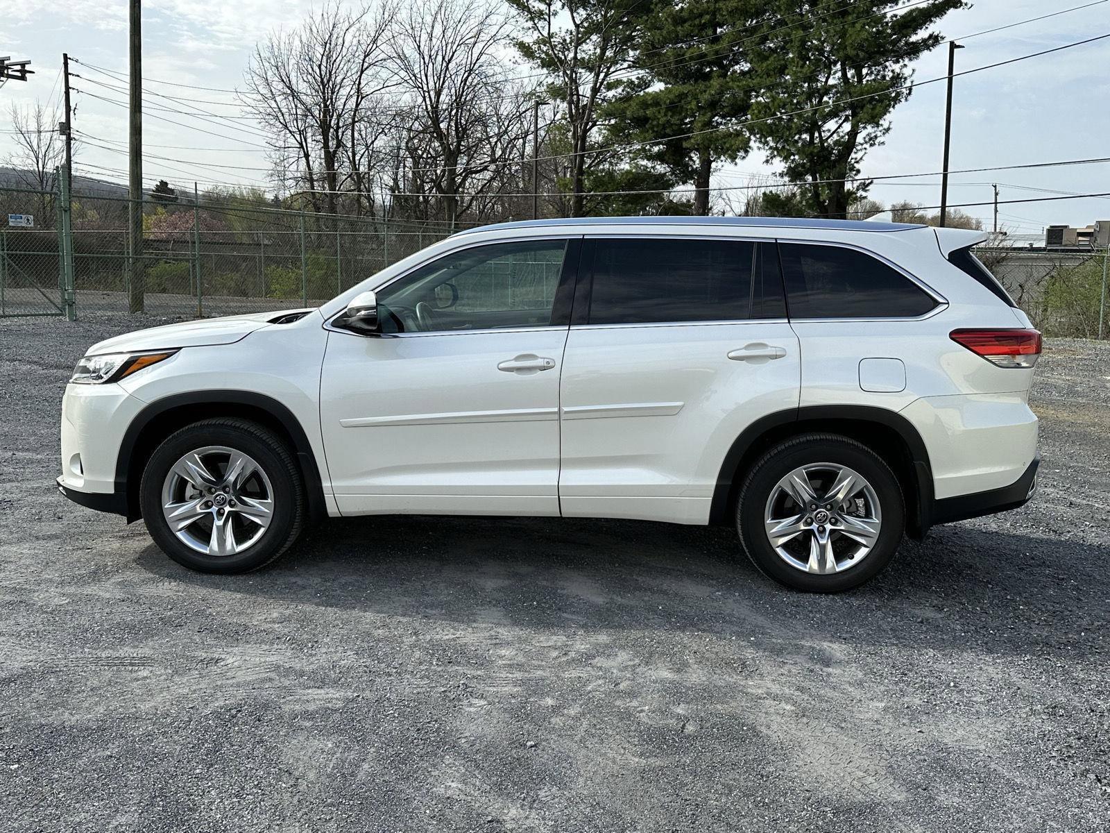 Used 2018 Toyota Highlander Limited image 5