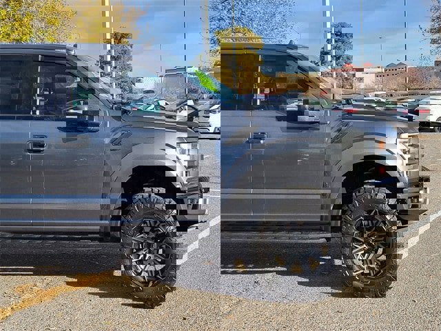 Used 2019 Ford F150 Raptor w/ Equipment Group 801A Mid image 2