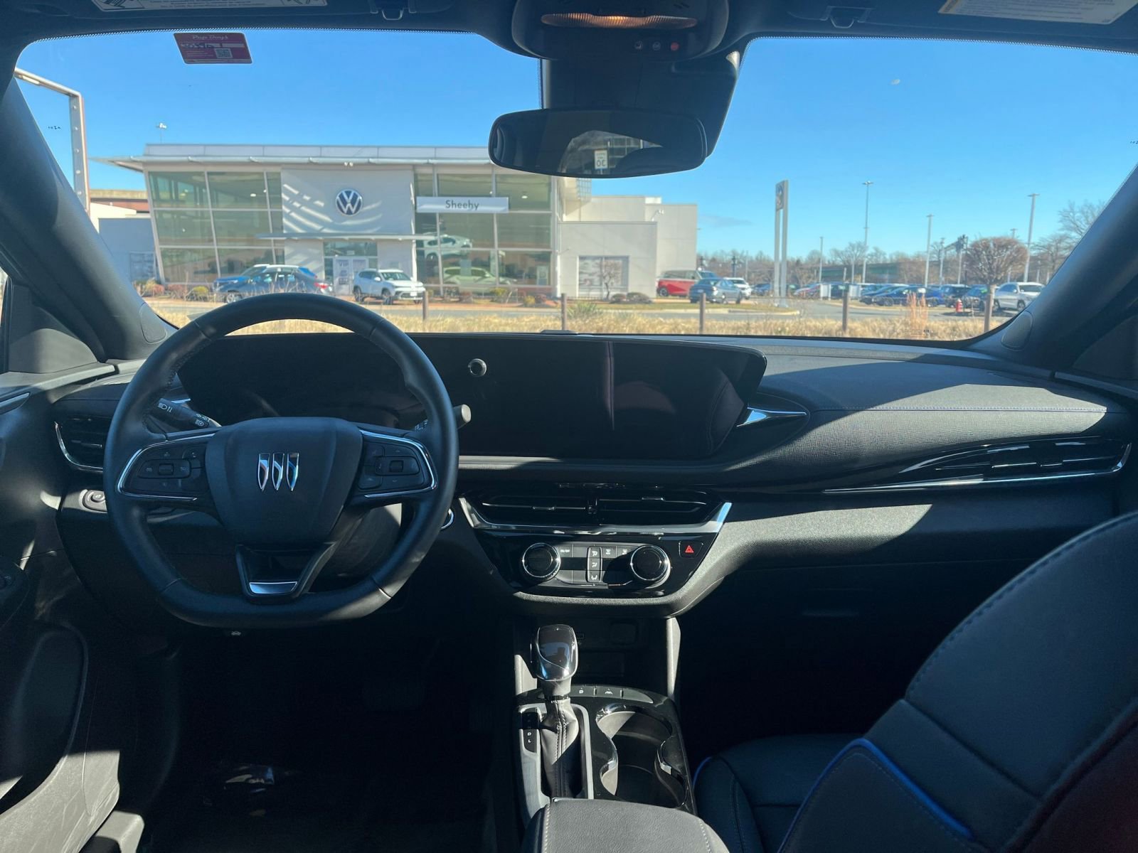 Used 2025 Buick Envista Sport Touring image 33