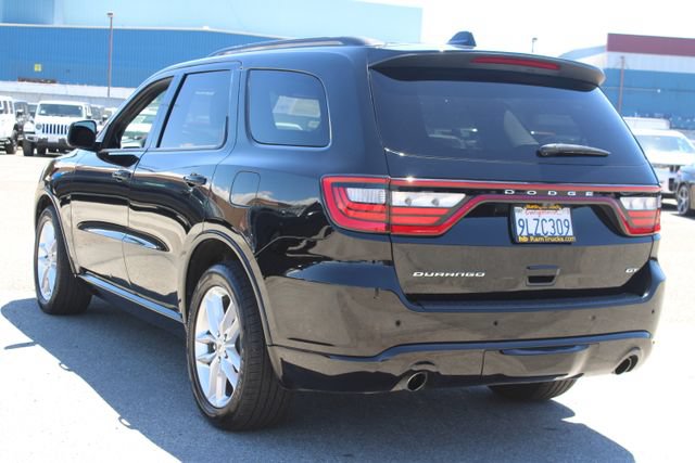 Used 2024 Dodge Durango GT RWD image 3