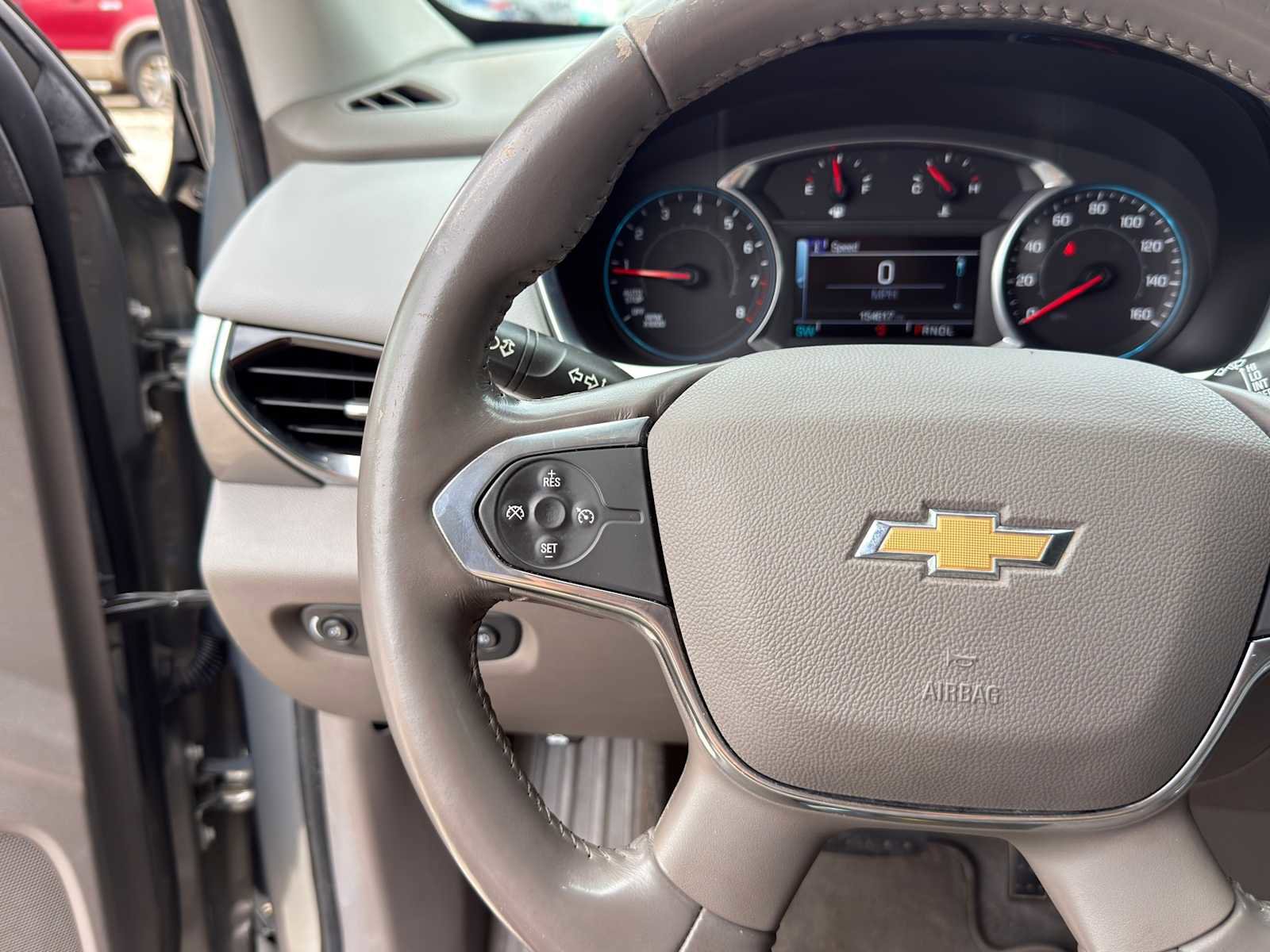 Used 2019 Chevrolet Traverse LT FWD image 15