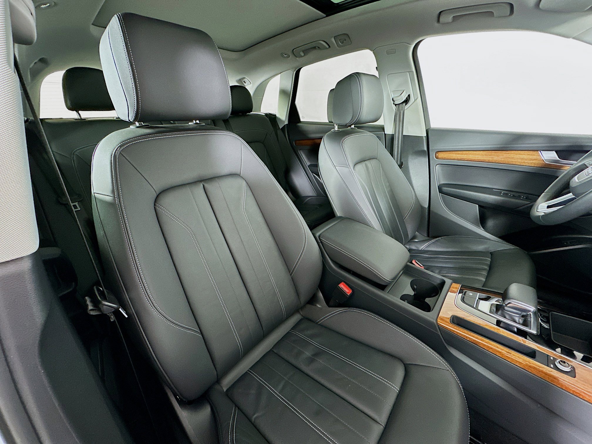 Used 2023 Audi Q5 2.0T Premium w/ Convenience Package image 27