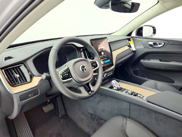 New 2026 Volvo XC60 B5 Plus w/ Climate Package AWD/4WD image 20