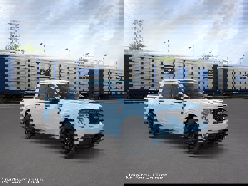 New 2026 Ford Maverick XLT image 7