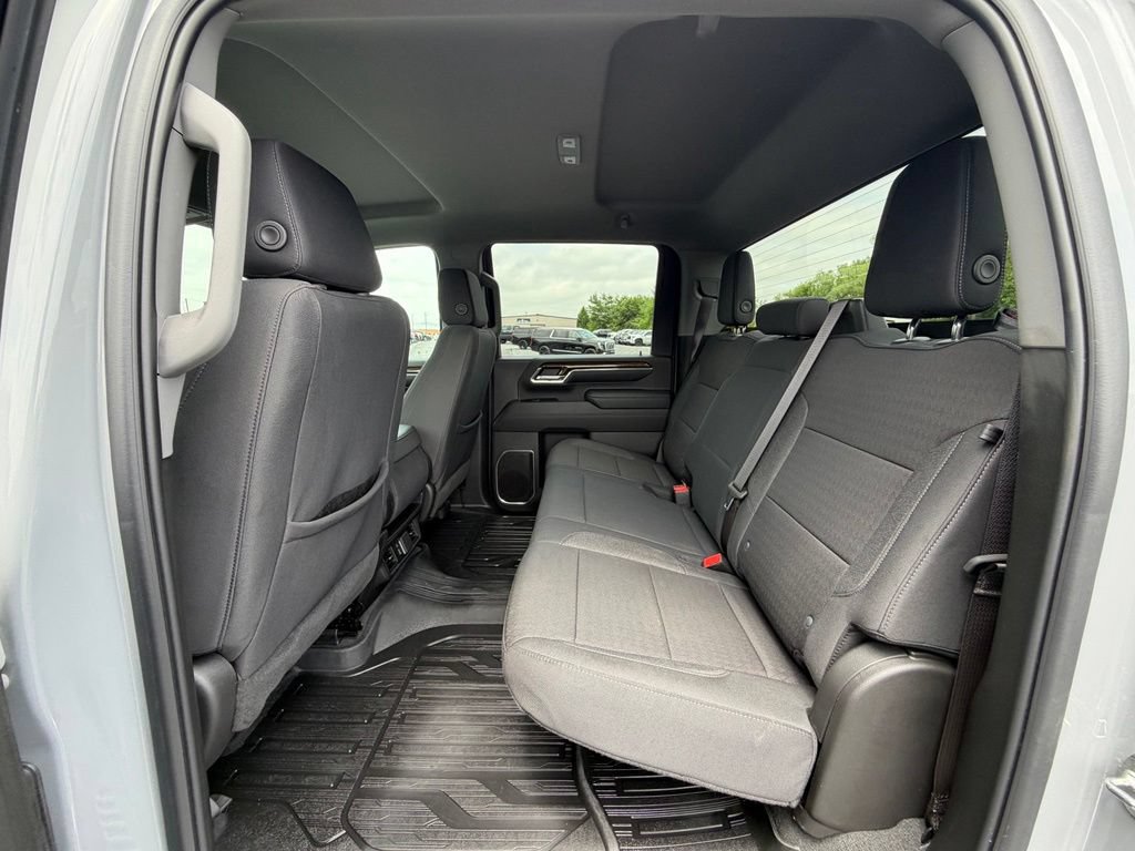 Used 2024 GMC Sierra 2500 SLE w/ SLE Value Package AWD/4WD image 6