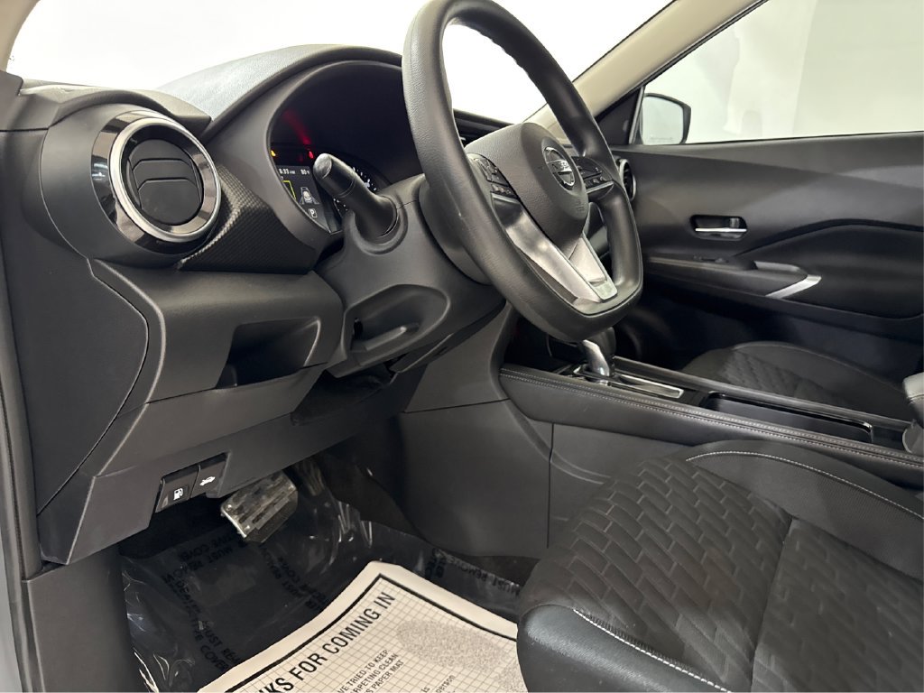Used 2021 Nissan Kicks SV FWD image 29