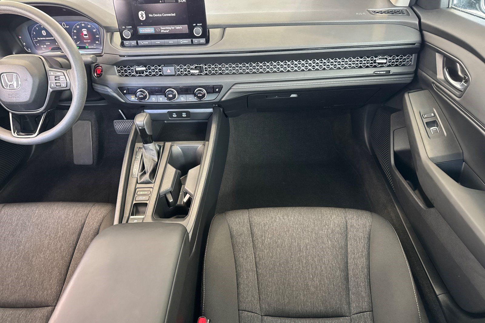 Certified 2025 Honda Accord SE image 29