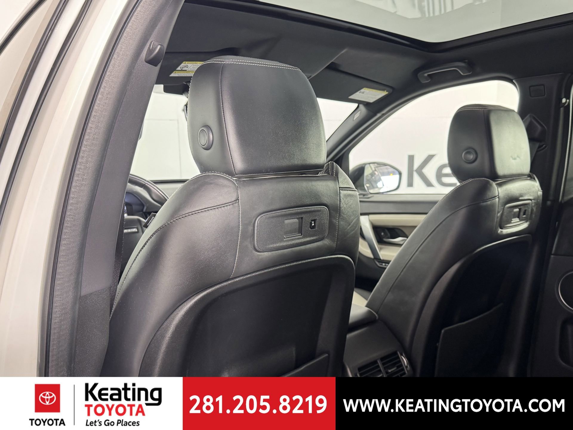 Used 2020 Land Rover Discovery Sport SE R-Dynamic image 16