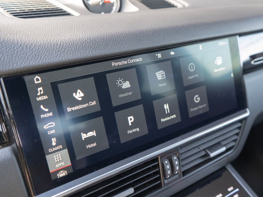 Used 2020 Porsche Cayenne AWD/4WD image 23