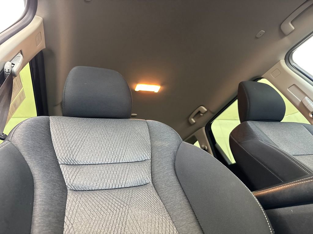 Used 2024 Nissan Rogue SV image 16