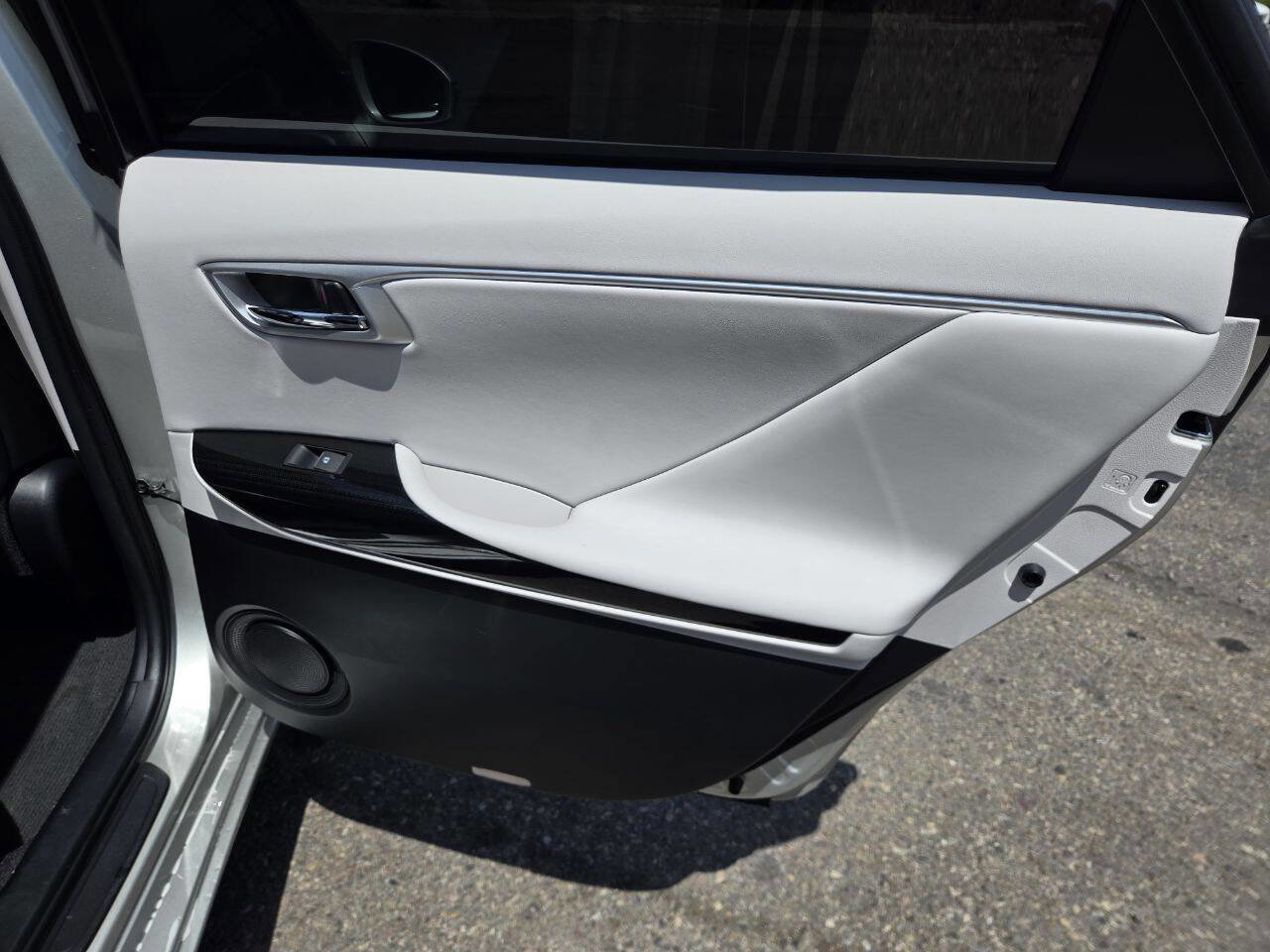 Used 2018 Toyota Mirai image 28