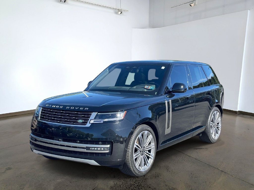 Used 2025 Land Rover Range Rover SE