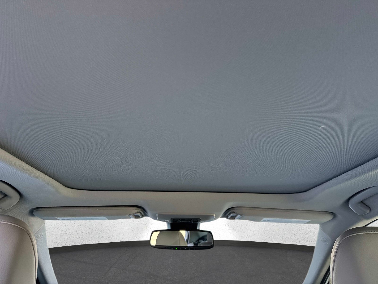 Used 2022 Toyota Camry XLE FWD image 16