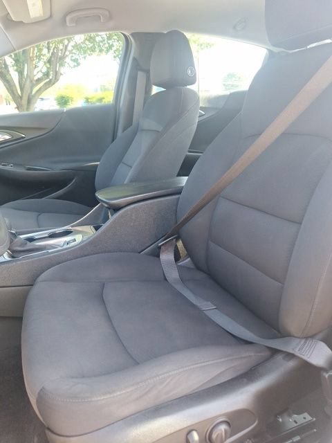 Used 2022 Chevrolet Malibu LT FWD image 11