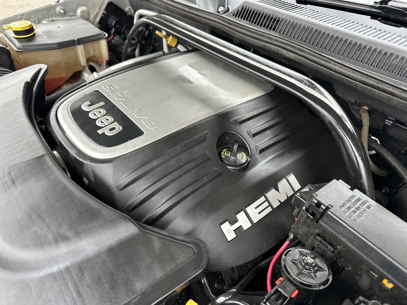 Used 2006 Jeep Commander Limited image 25