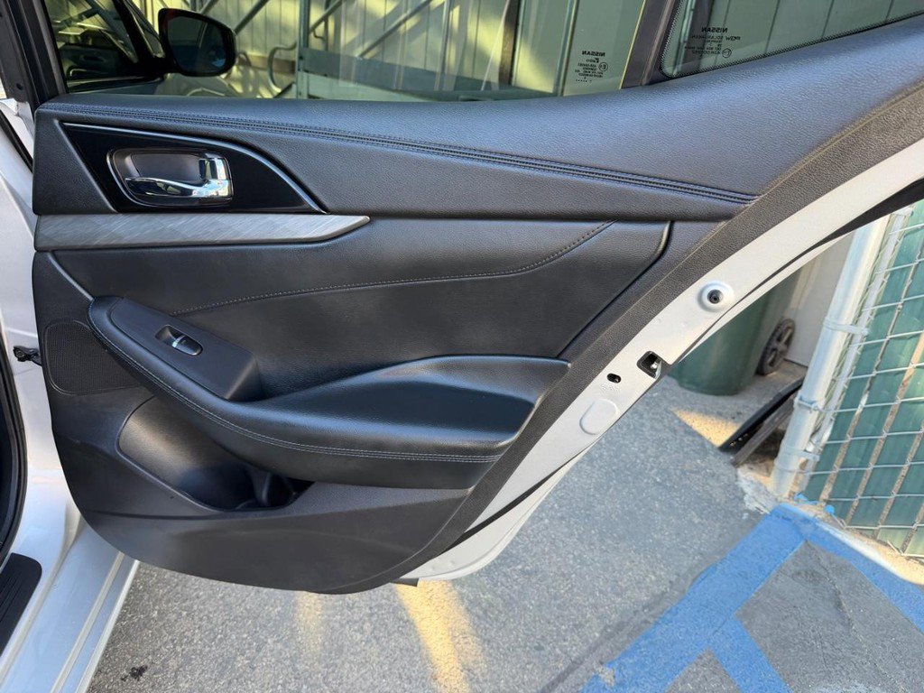Used 2018 Nissan Maxima 3.5 S image 39