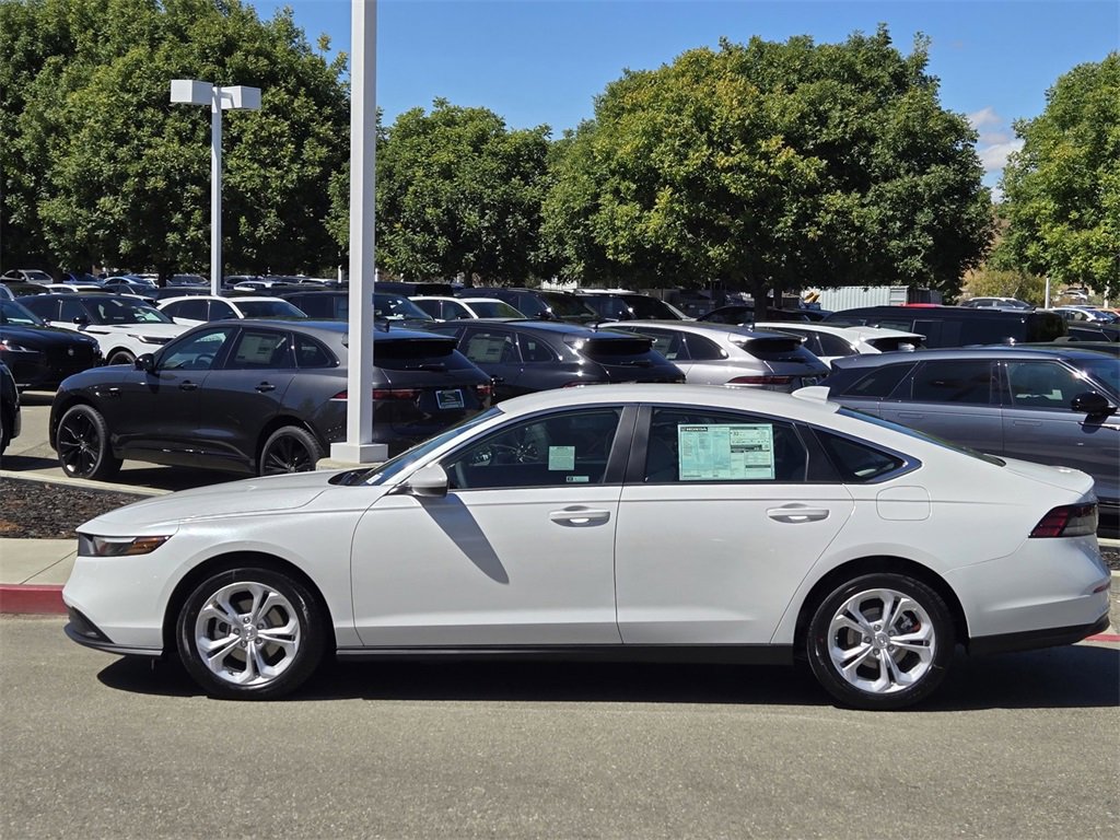 New 2025 Honda Accord LX image 7