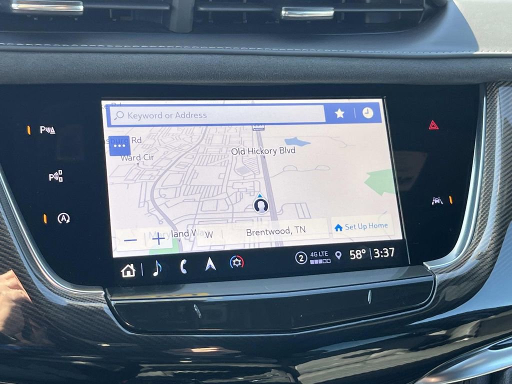 Certified 2025 Cadillac XT6 Sport w/ Platinum Package image 35