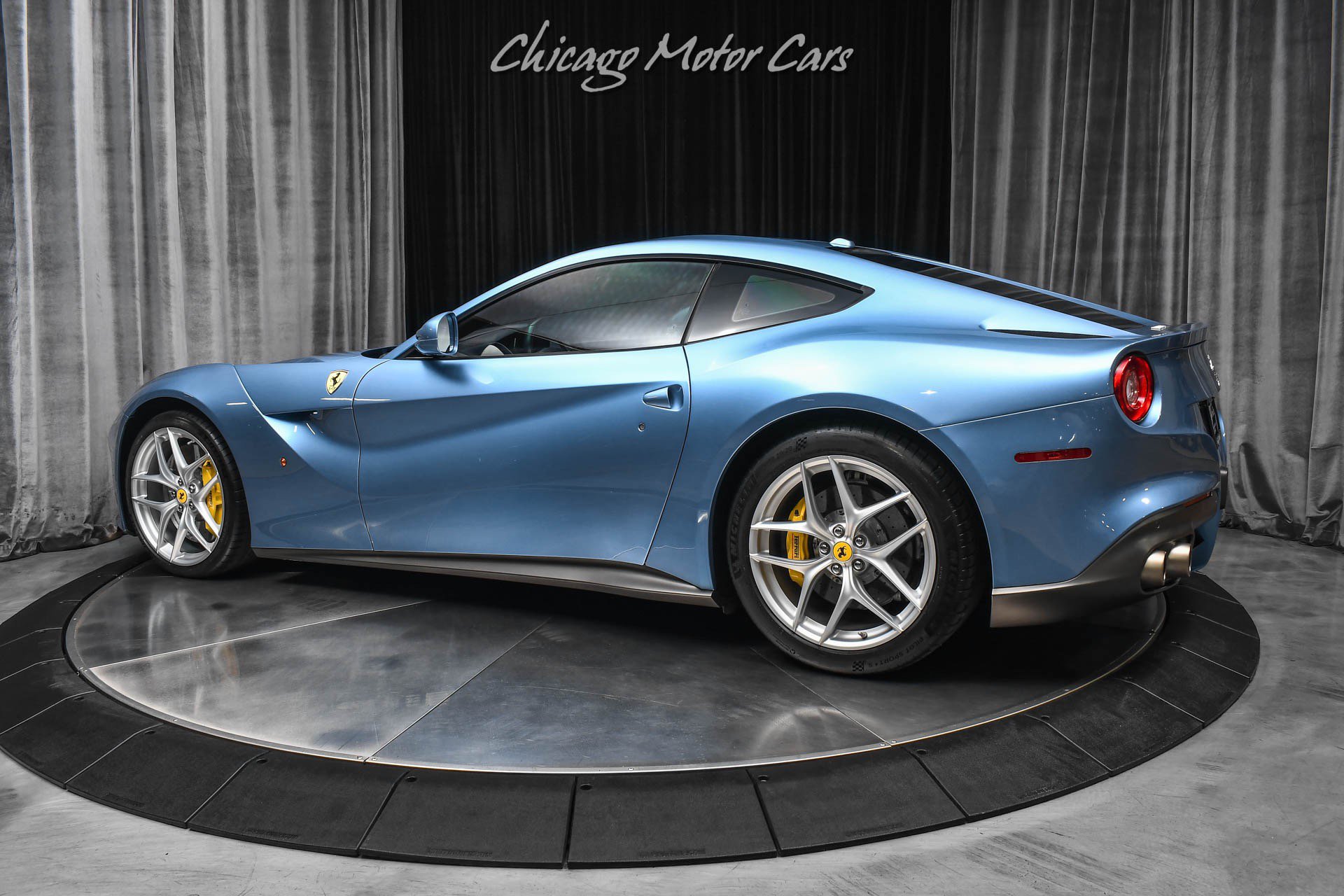 Used 2017 Ferrari F12 Berlinetta RWD image 3