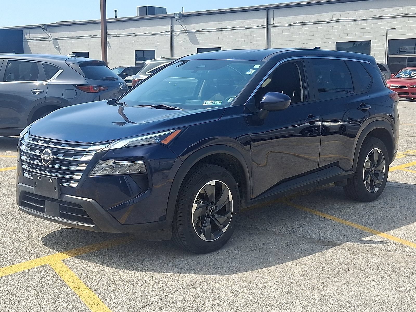Used 2024 Nissan Rogue SV AWD/4WD image 6