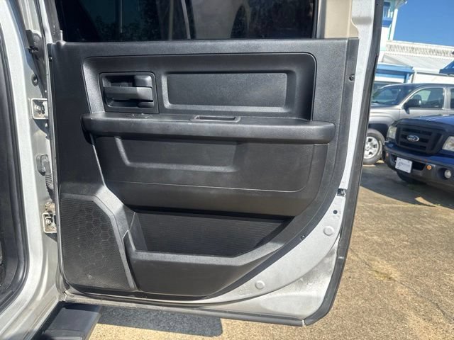Used 2014 RAM 1500 Express AWD/4WD image 16