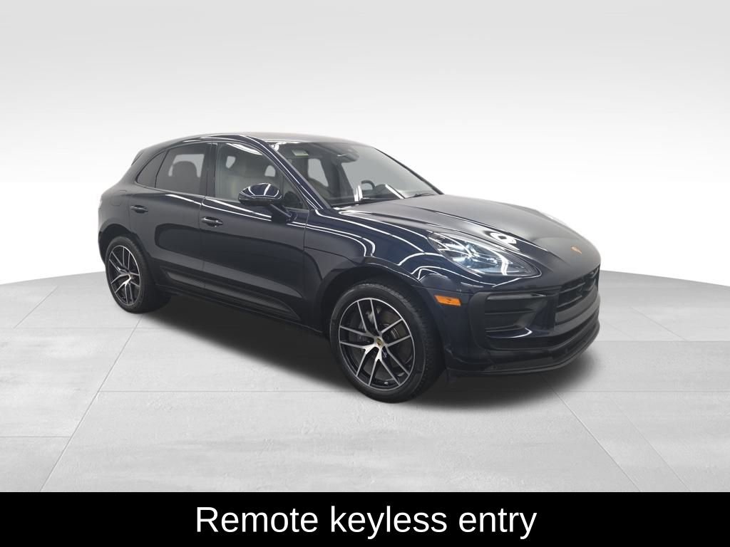 Used 2023 Porsche Macan image 8