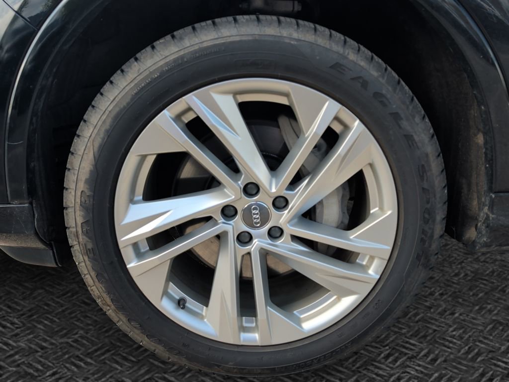 Used 2020 Audi Q7 3.0T Premium Plus image 11