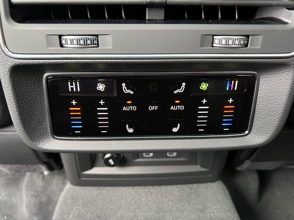 New 2026 Audi RS Q8 performance image 42