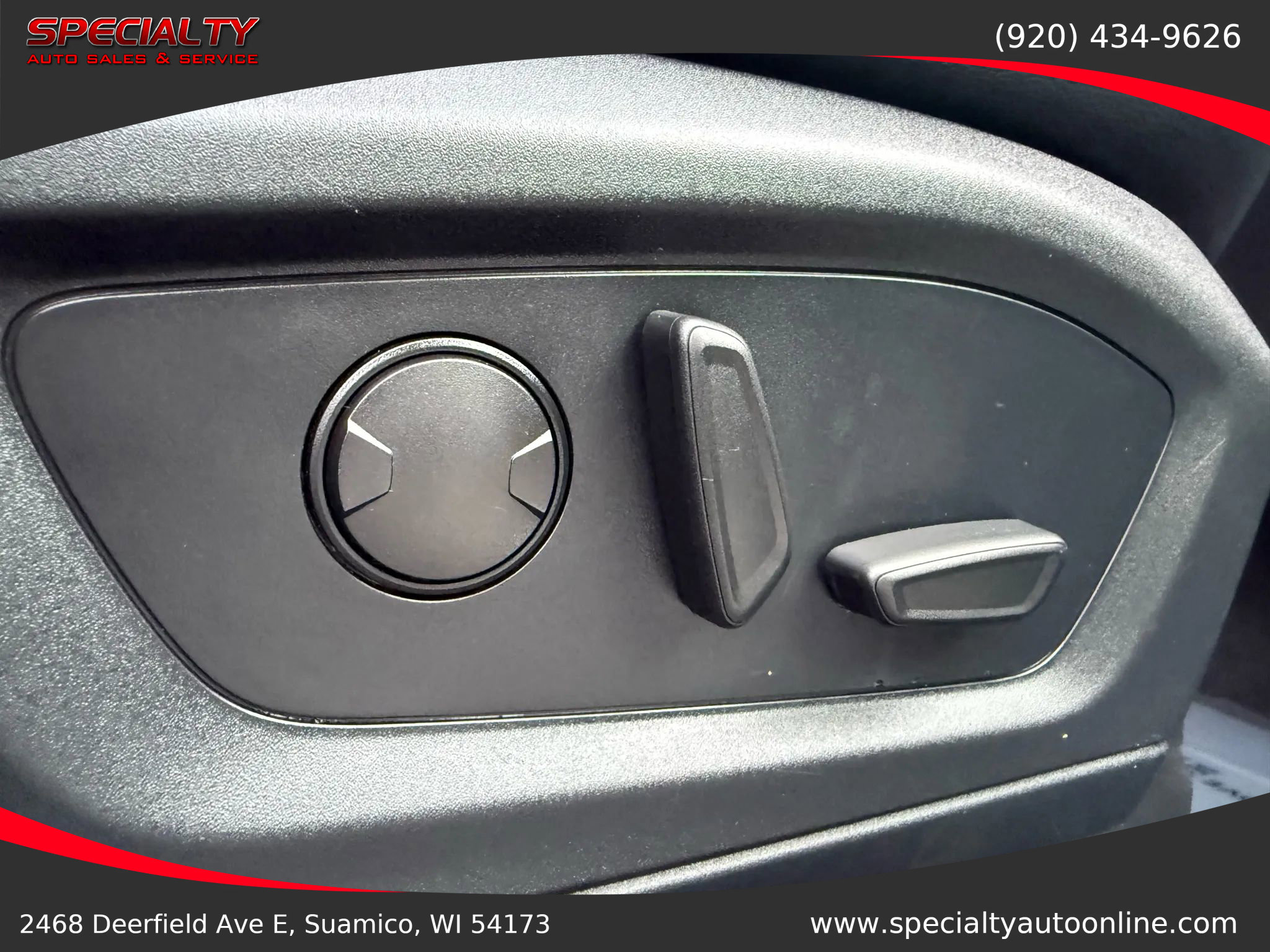 Used 2020 Ford Explorer XLT w/ Equipment Group 202A image 33