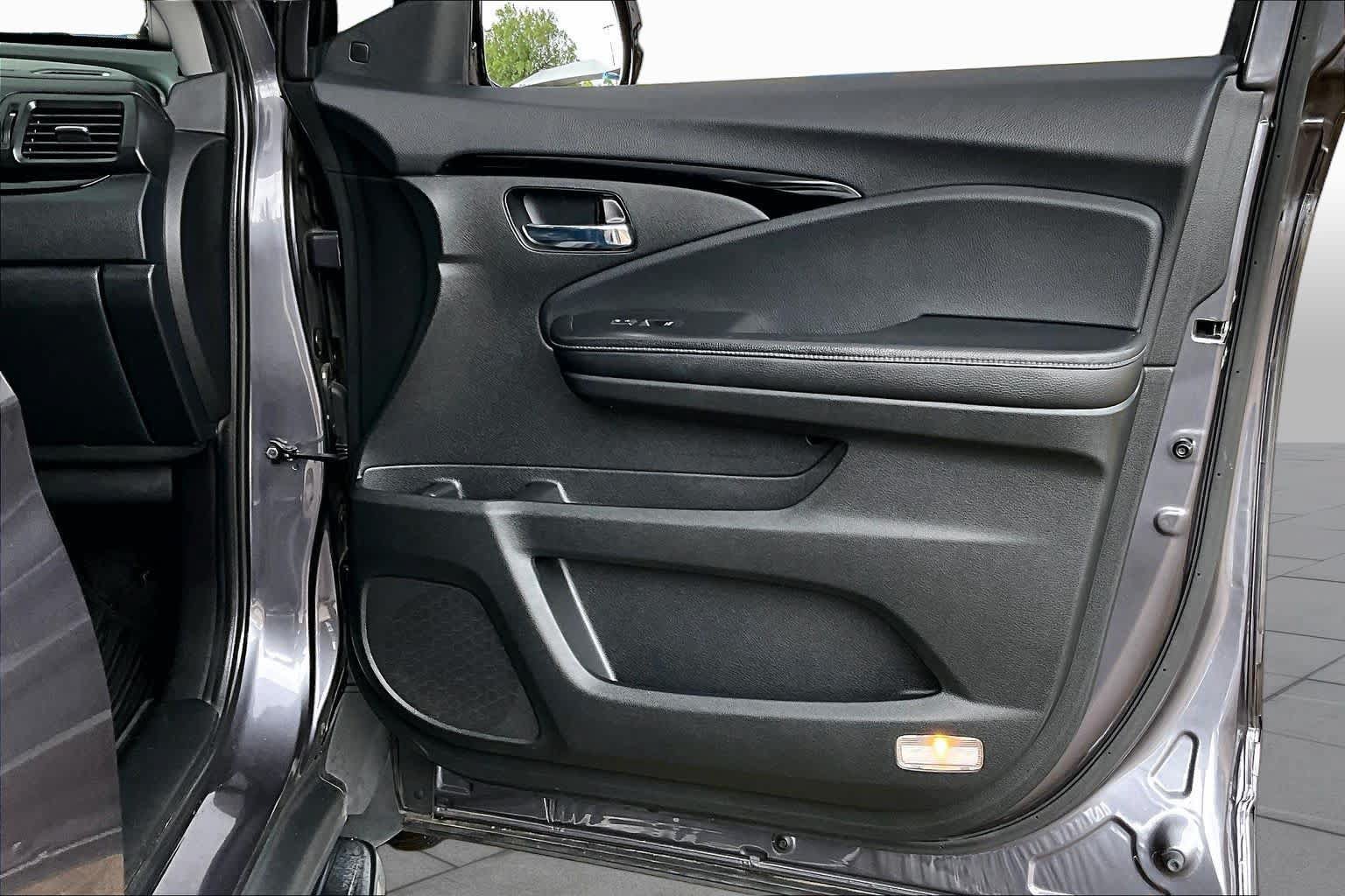Certified 2020 Honda Ridgeline RTL-E image 23