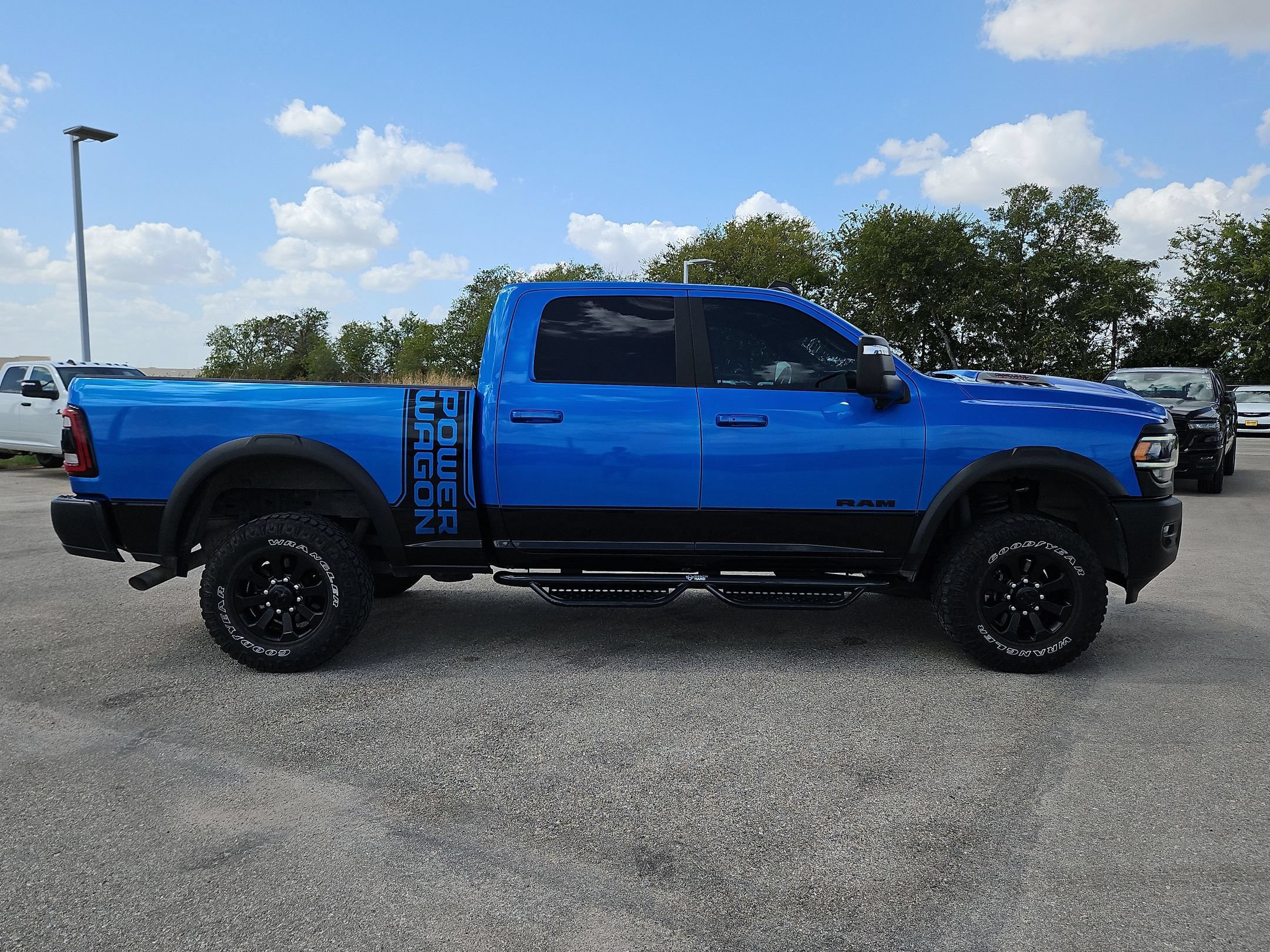 Used 2024 RAM 2500 Power Wagon w/ Towing Technology Group AWD/4WD image 2