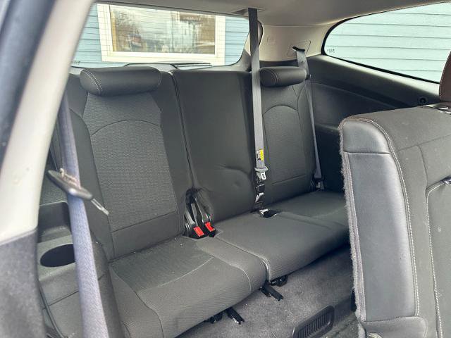 Used 2014 Chevrolet Traverse LT image 24