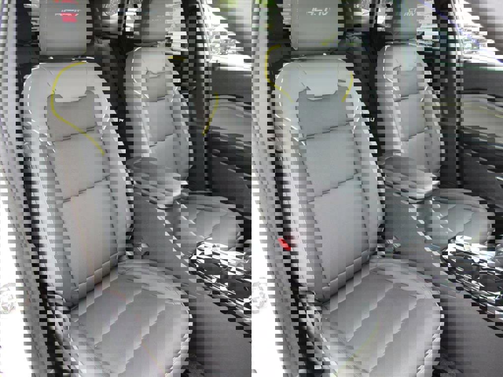 New 2026 Chevrolet Trax ACTIV w/ Sunroof Package image 8