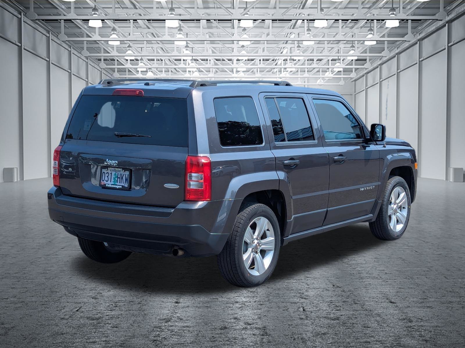 Used 2014 Jeep Patriot Latitude FWD image 5