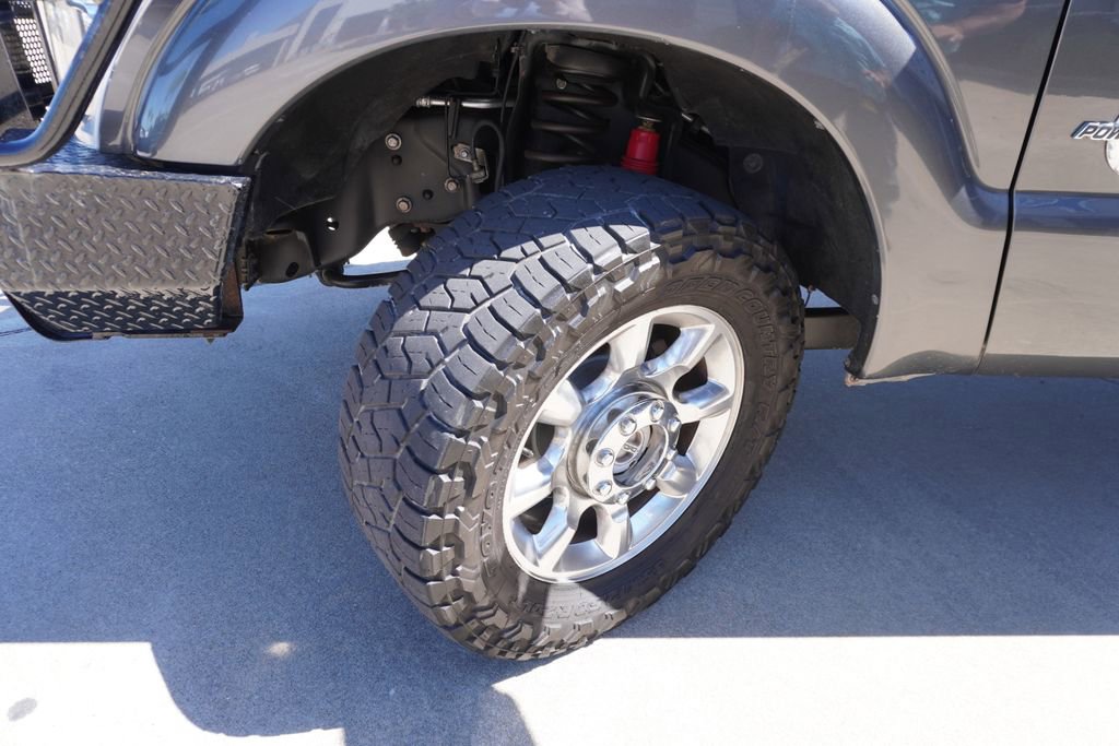 Used 2015 Ford F250 Lariat w/ Lariat Interior Package image 29