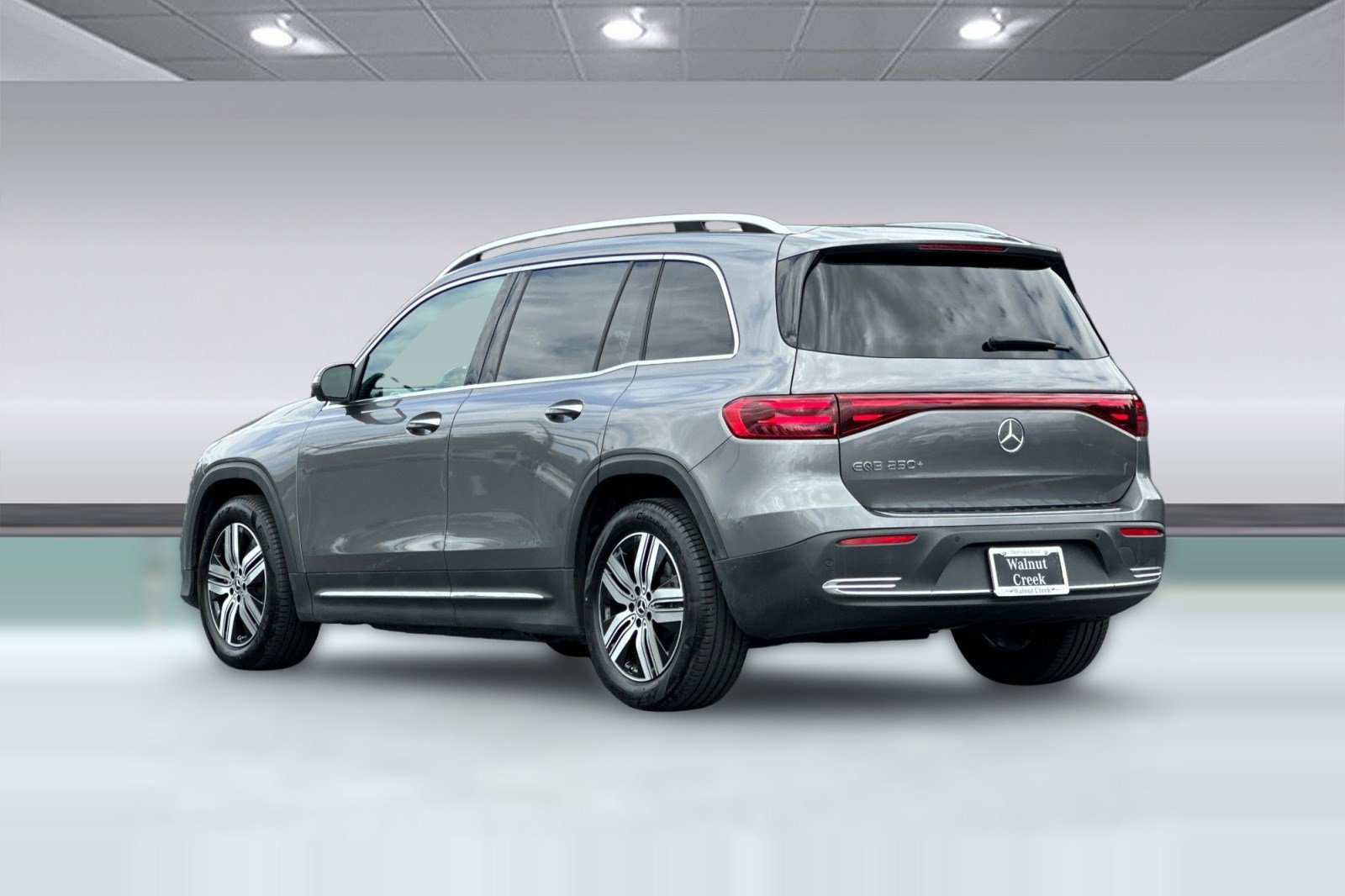 Certified 2025 Mercedes-Benz EQB 250+ image 3