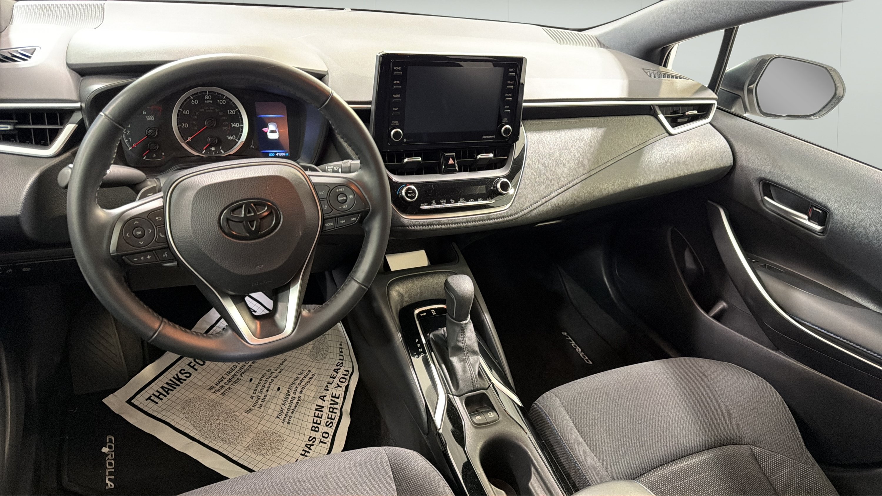 Used 2022 Toyota Corolla SE FWD image 21