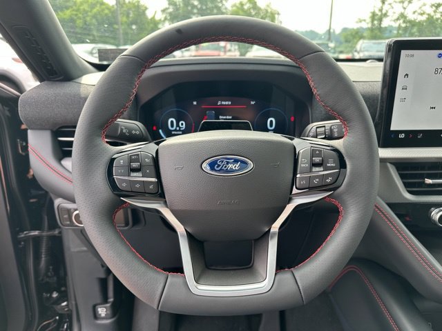 New 2026 Ford Explorer ST-Line w/ ST-Line Street Pack AWD/4WD image 8