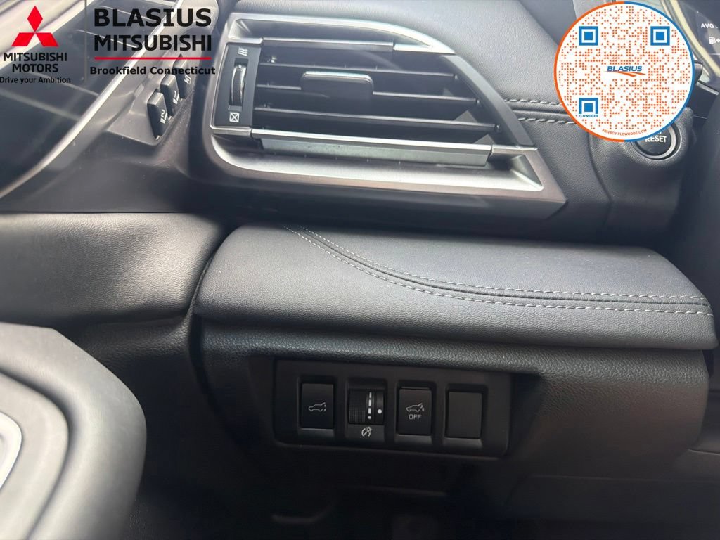 Used 2023 Subaru Outback Touring XT AWD/4WD image 35
