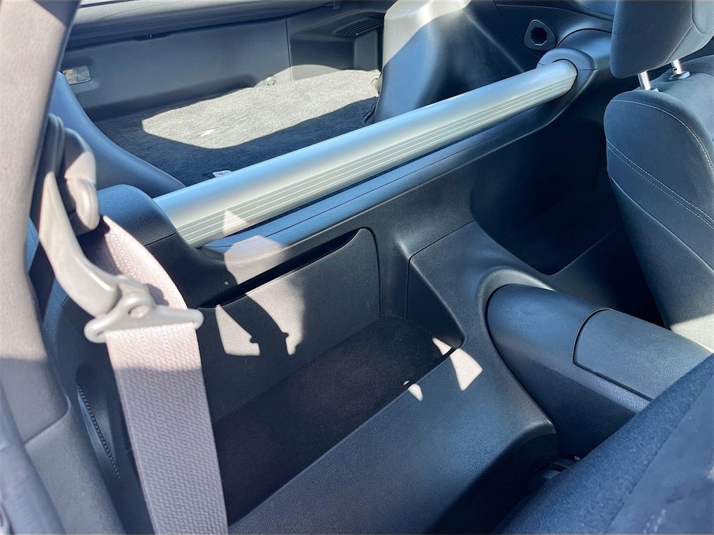 Used 2017 Nissan 370Z Base image 25